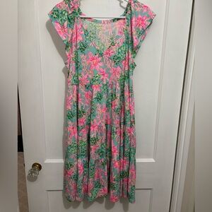 Lilly Pulitzer V Neck Dress EUC Size S